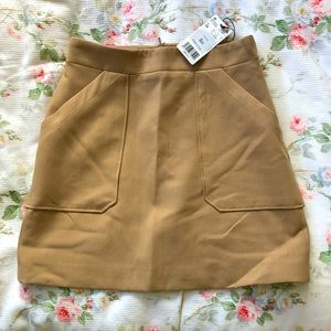 Nude / Camel Business Casual Skirt w Pockets!